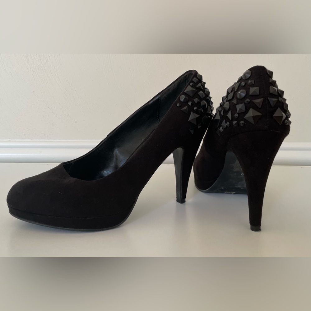 Call It Spring Vegan Suede Pumps with Geometric Appliqué on Back, Size 9